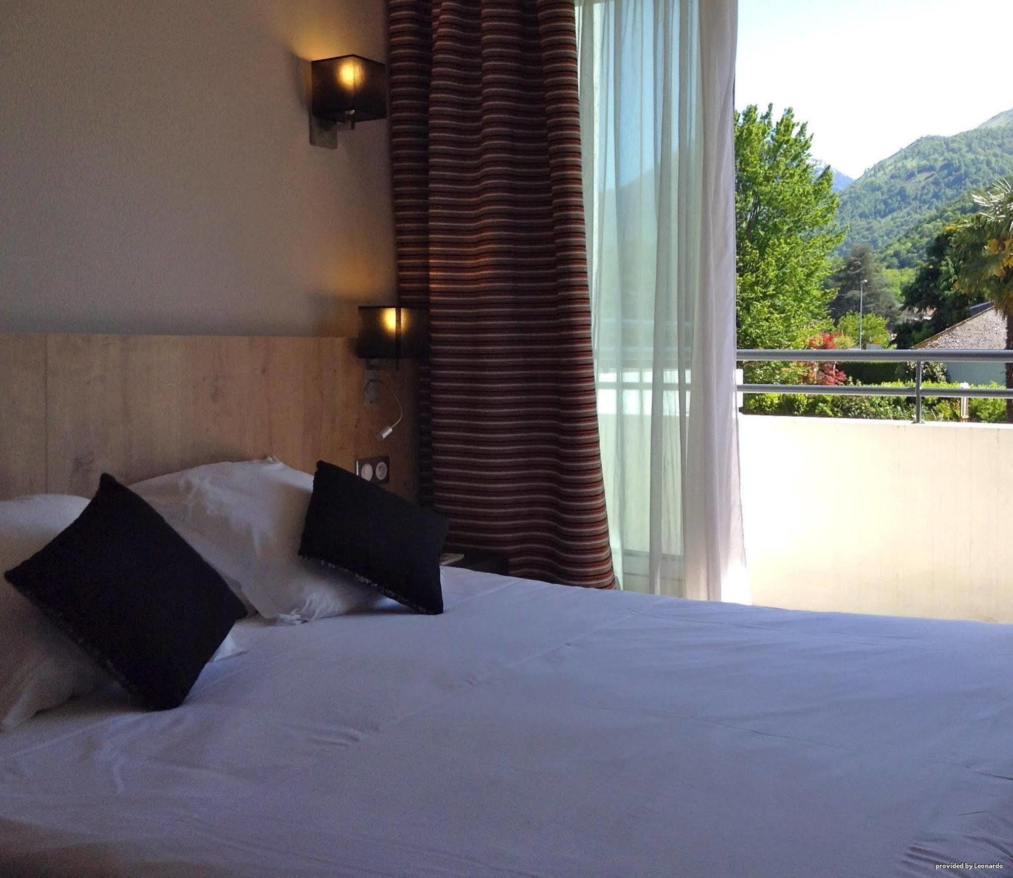 Logis Hotel Le Miramont Argelès-Gazost Екстериор снимка
